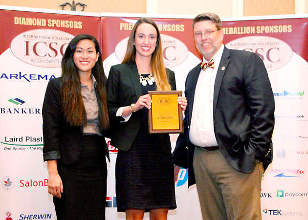 dynamic-duo-wins-at-international-collegiate-sales-competition