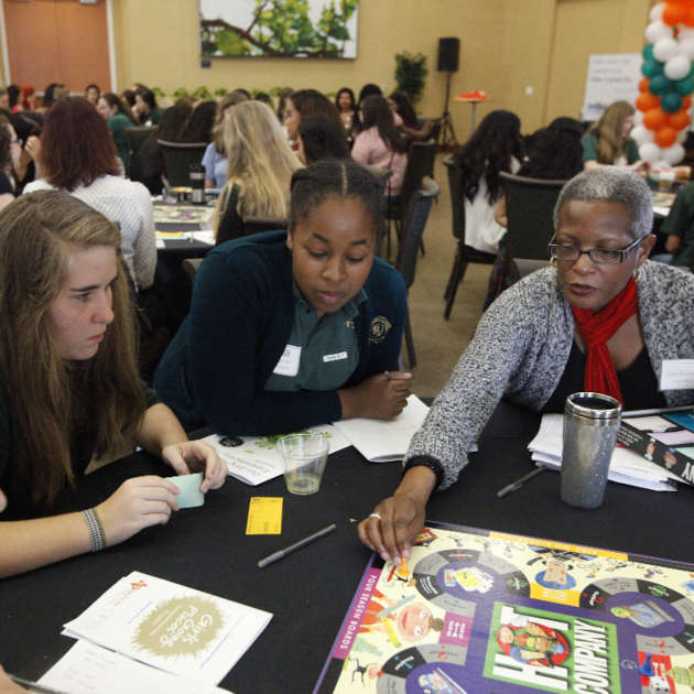 JSOM Events Encourage Junior High Girls to See Themselves in Business