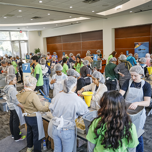 Jindal School Students Pack Nearly 23,000 Meals for the People of Ukraine