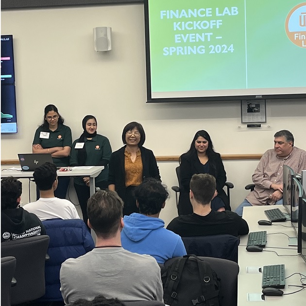 Jindal School's Finance Lab Workshop offers Insights from Alumni and Resources