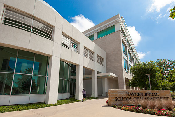 Naveen Jindal School of Management rotunda, UT Dallas, home of the Meteor Mentoring program
