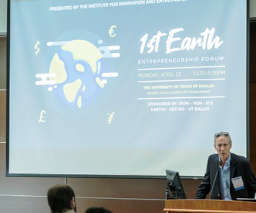 earth-day-conference-drills-into-energy-entrepreneurship-steve-guengerich