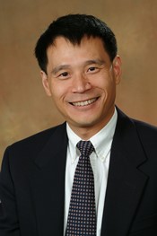 JSOM professor Harold Zhang.