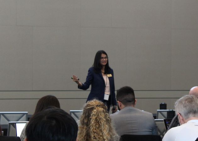 UT Dallas professor Kirti Shinha presents her paper at the 2023 Lone Star Accounting Conference
