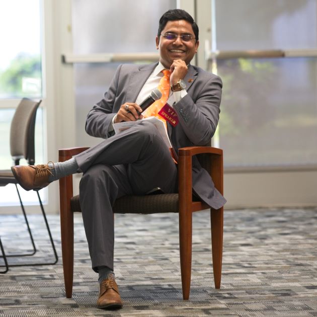 Photo of Gaurav Shekhar at the artificial intelligence panel discussion at the 2023 Chinese Institute of Engineers USA-DFW Chapter’s annual convention.